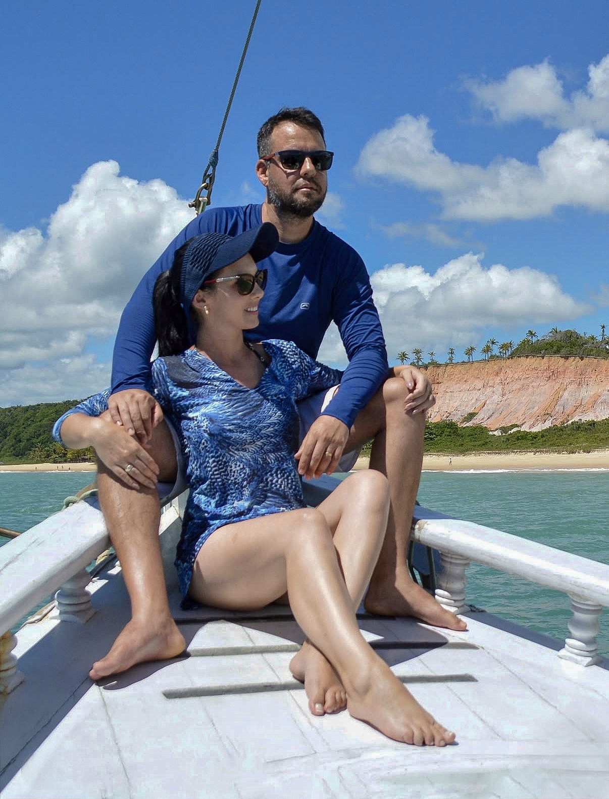 Casal com vista para as falésias de Trancoso