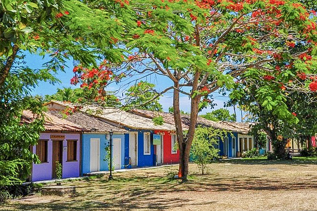 Casas coloridas no Quadrado Histórico de Trancoso